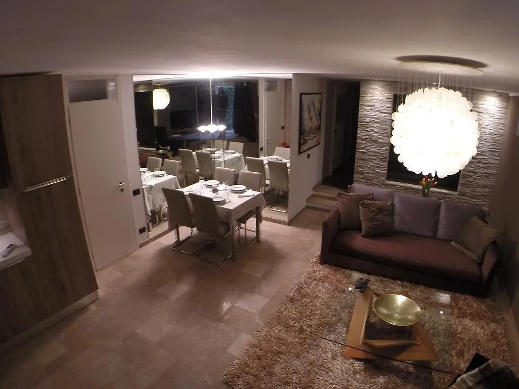 Jane'S Dream Apartment San Felice del Benaco 0*,  Italy